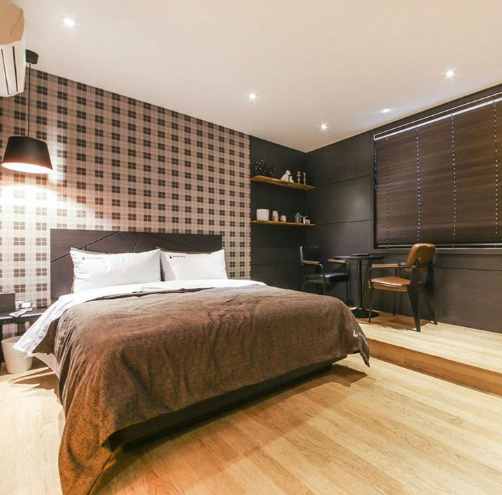 Hotel Ignis Oncheonjang Busan Bagian luar foto