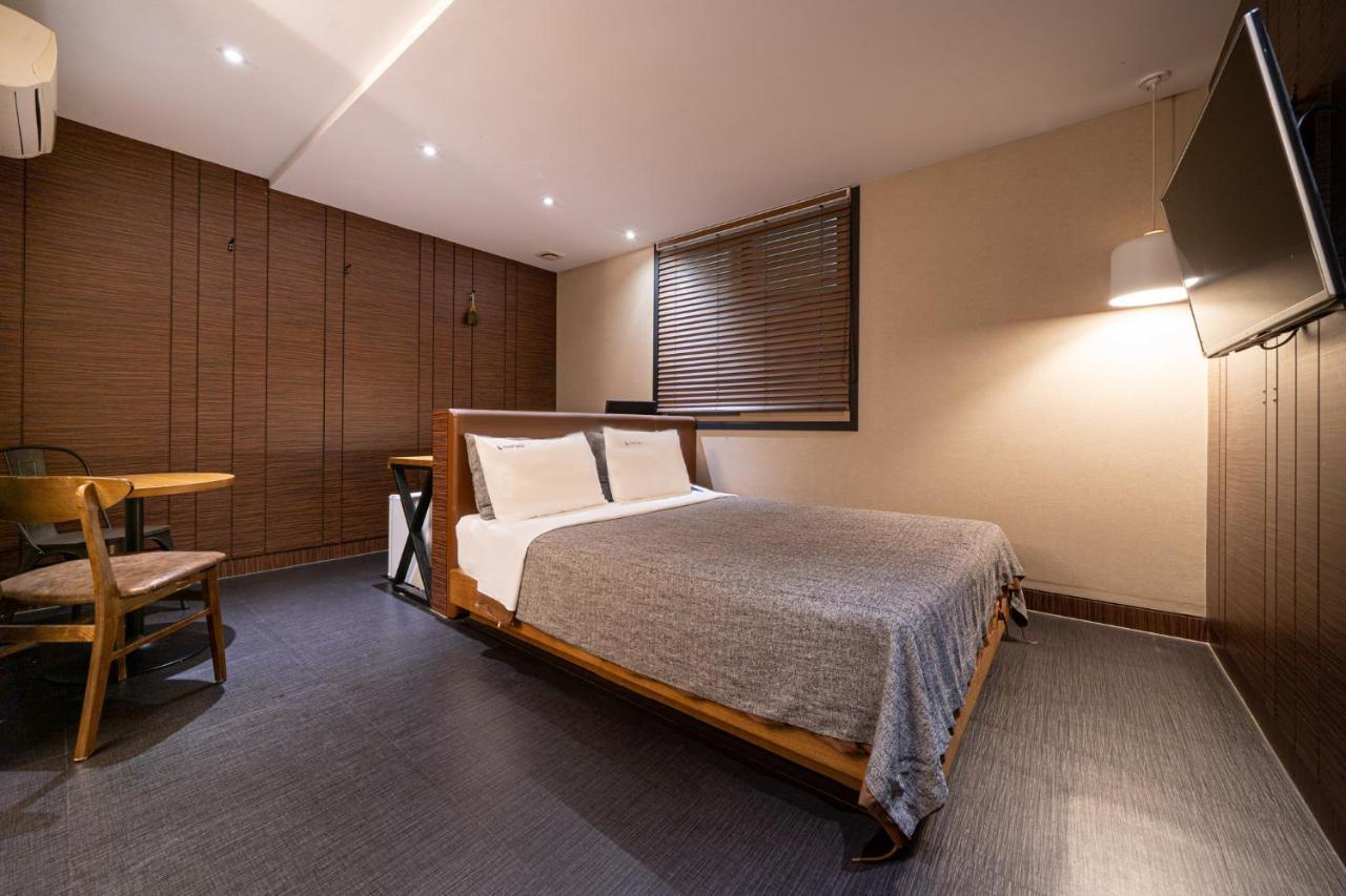 Hotel Ignis Oncheonjang Busan Bagian luar foto