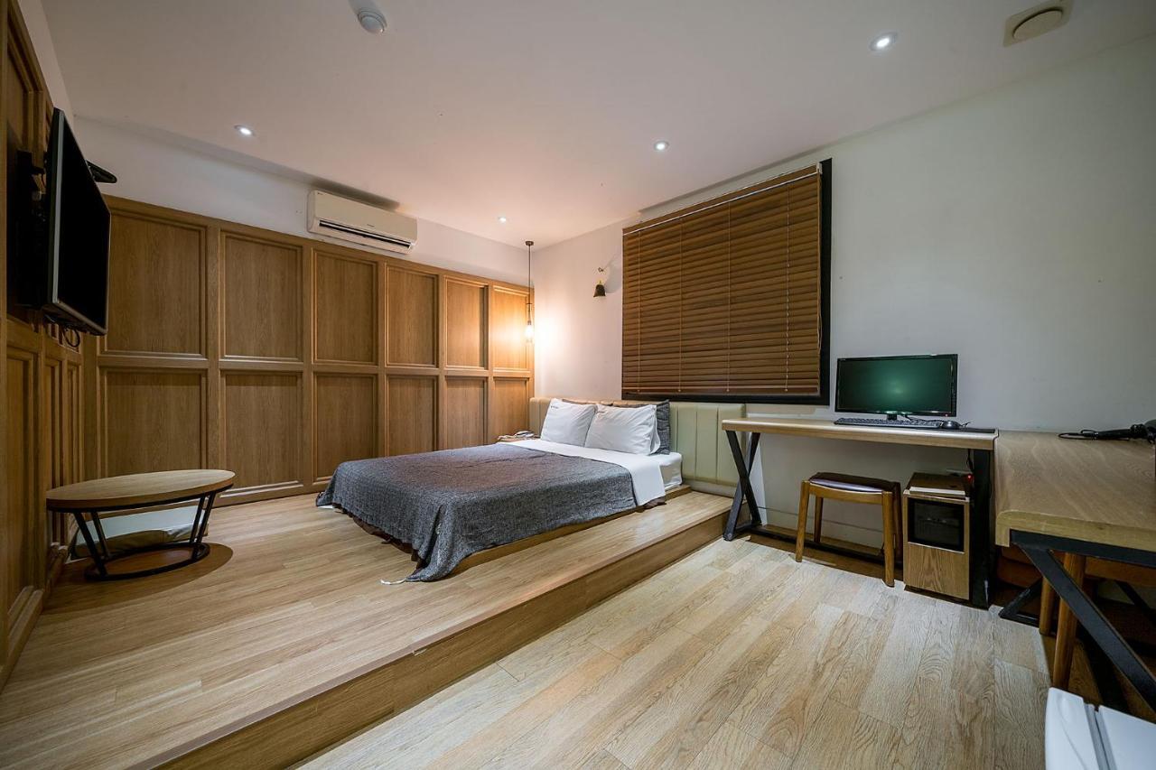 Hotel Ignis Oncheonjang Busan Bagian luar foto