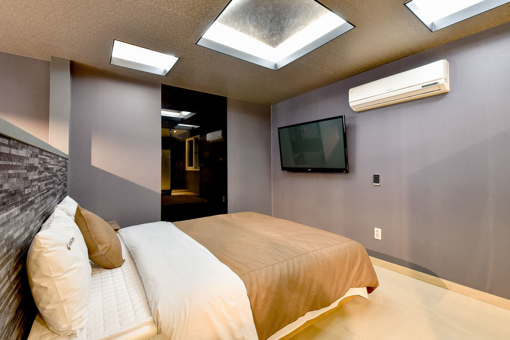 Hotel Ignis Oncheonjang Busan Bagian luar foto