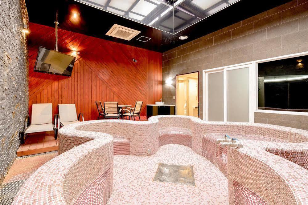 Hotel Ignis Oncheonjang Busan Bagian luar foto