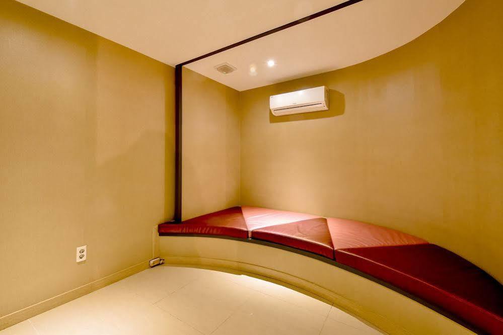 Hotel Ignis Oncheonjang Busan Bagian luar foto