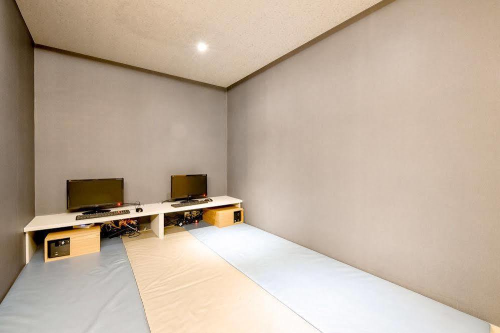 Hotel Ignis Oncheonjang Busan Bagian luar foto
